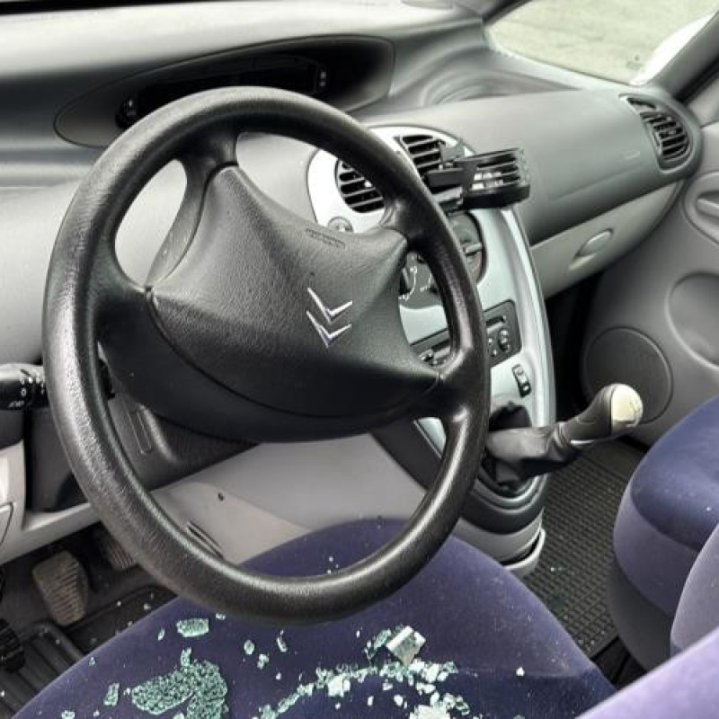 Porte avant droit CITROEN XSARA PICASSO Photo n°18