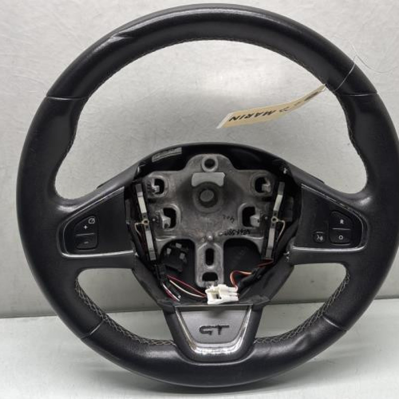 Volant RENAULT CLIO 4 Photo n°1