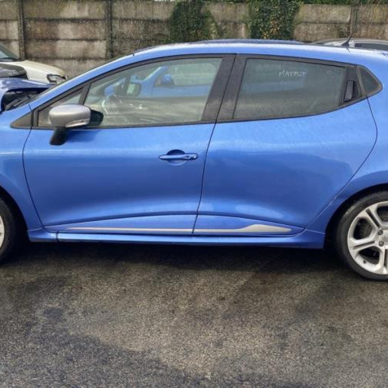 Volant RENAULT CLIO 4 Photo n°8