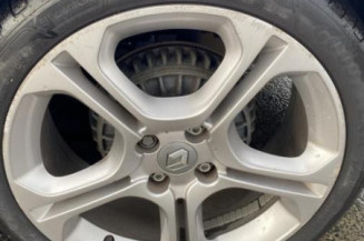 Volant RENAULT CLIO 4