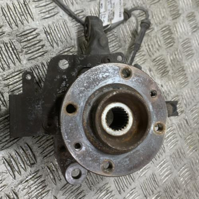 Pivot de moyeu avant droit RENAULT CLIO 4 Photo n°2