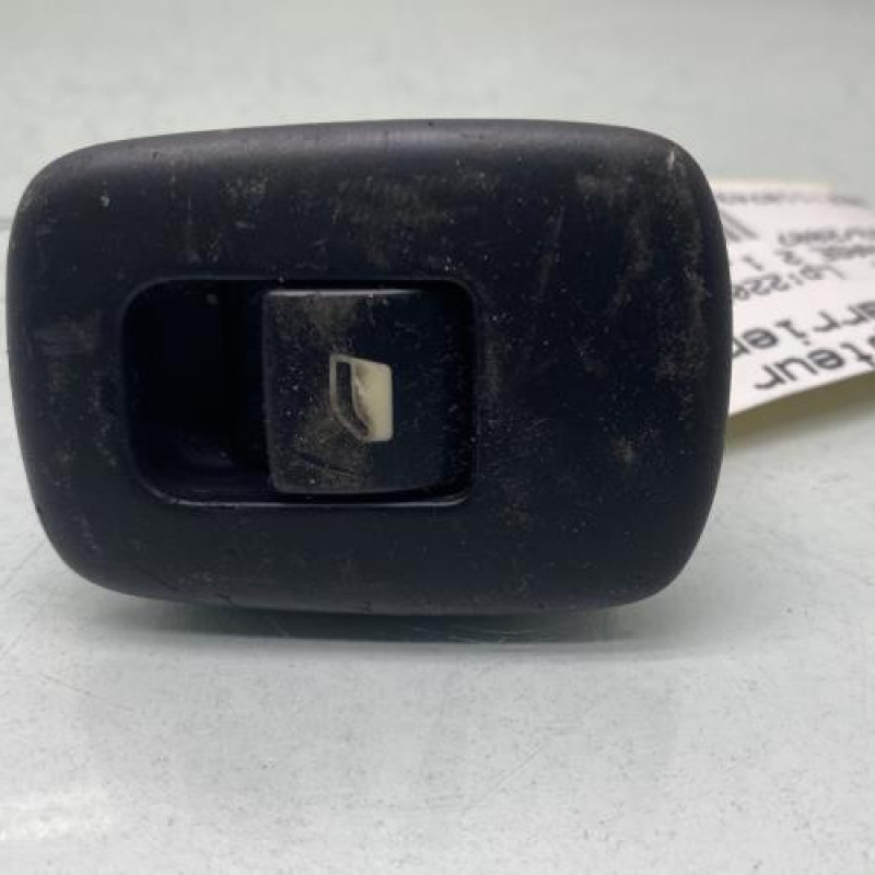 Interrupteur de leve vitre arriere gauche PEUGEOT 207 Photo n°1