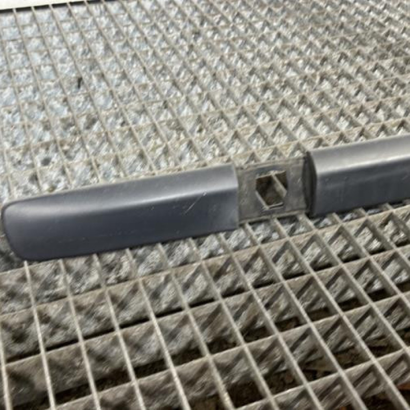Baguette de porte avant gauche RENAULT CLIO 3 Photo n°2