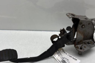 Pedale d'embrayage RENAULT CLIO 3 Photo n°1