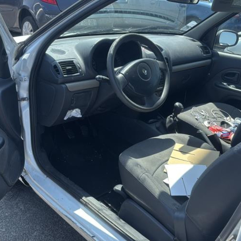Vitre avant droit RENAULT CLIO 2 Photo n°13