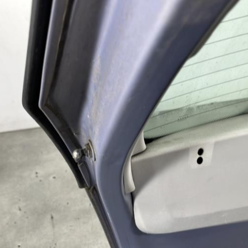 Malle/Hayon arriere CITROEN C3 1 Photo n°9