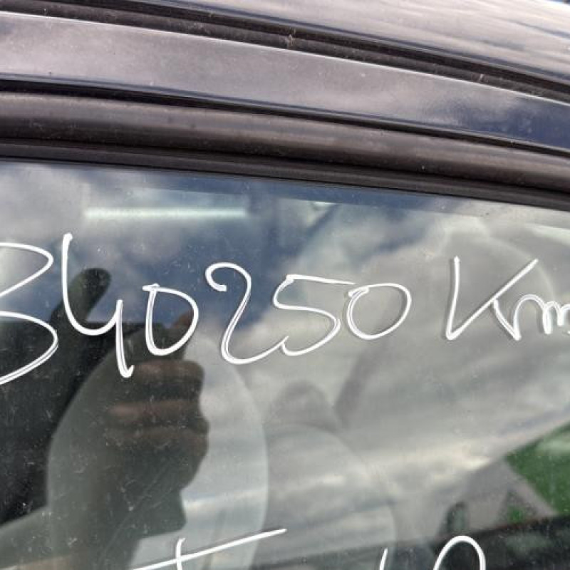 Arret de porte avant droit CITROEN C3 1 Photo n°15