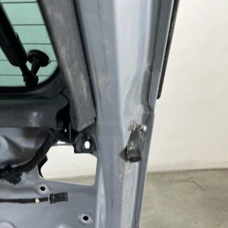 Malle/Hayon arriere CITROEN C4 PICASSO 1 Photo n°8