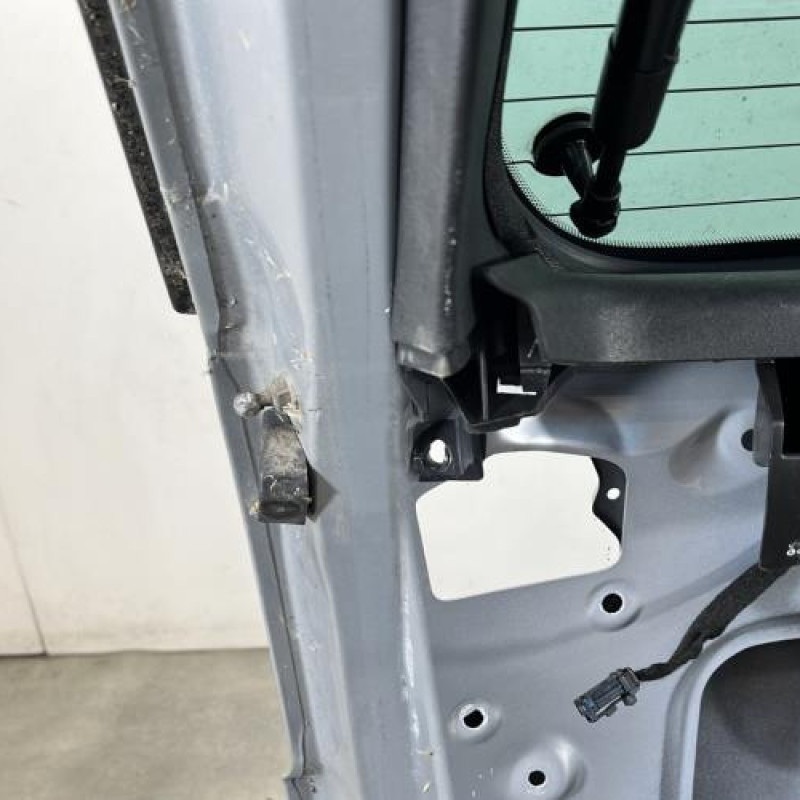 Malle/Hayon arriere CITROEN C4 PICASSO 1 Photo n°9