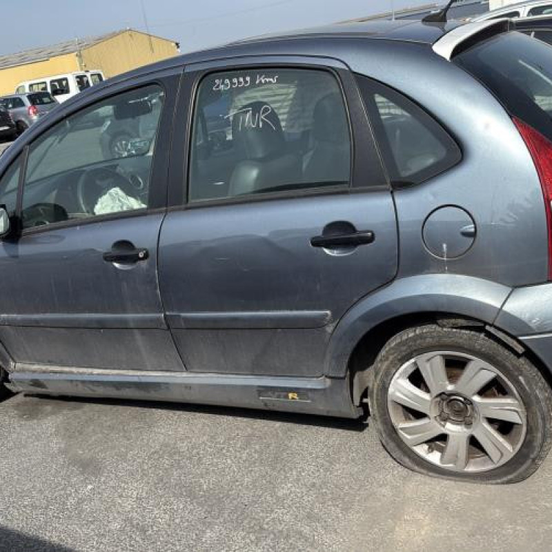 Pare choc arriere CITROEN C3 1 X-TR Photo n°12