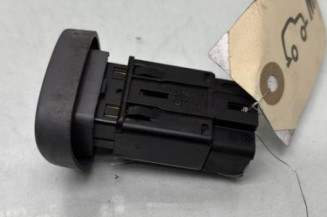 Bouton de warning RENAULT CLIO 2