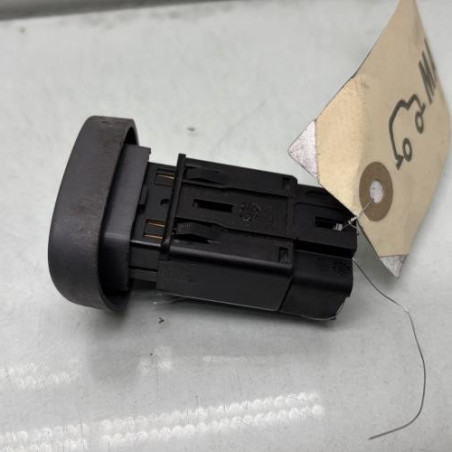 Bouton de warning RENAULT CLIO 2