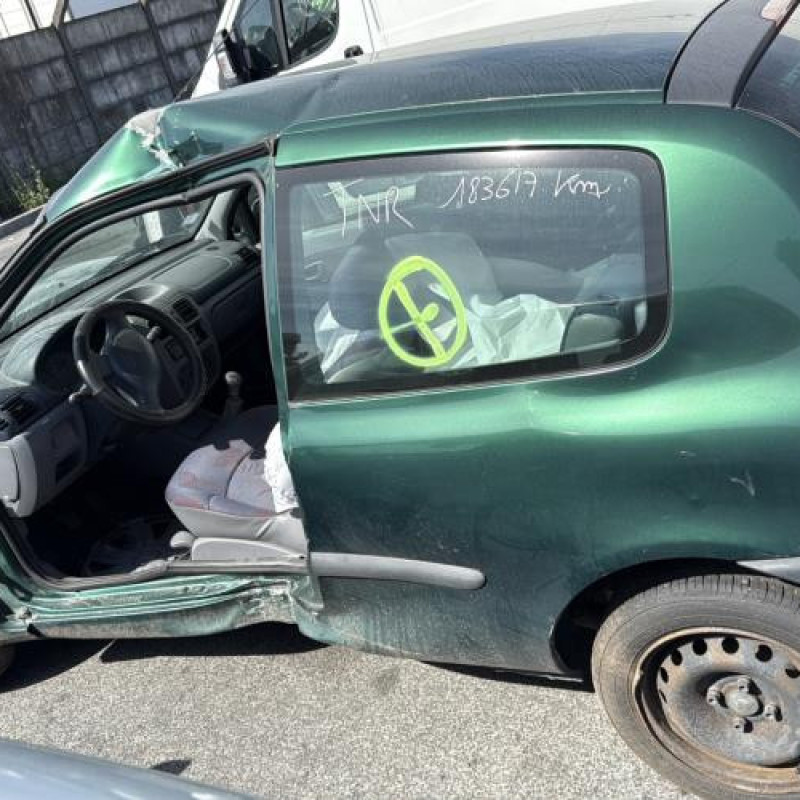 Cremaillere assistee RENAULT CLIO 2 Photo n°10