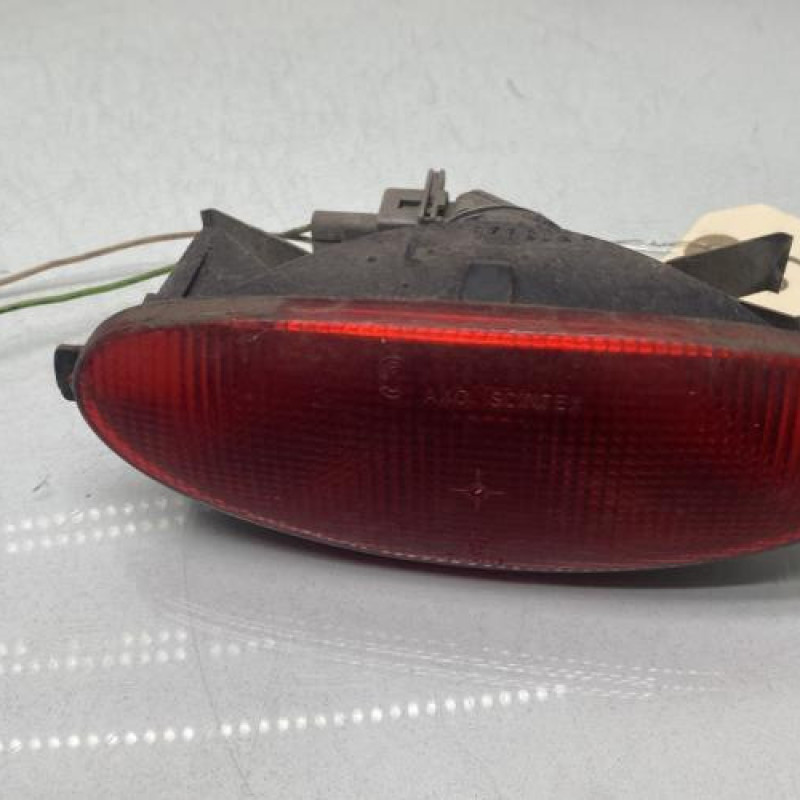 Anti brouillard arriere gauche PEUGEOT 206 Photo n°3