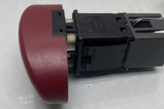 Bouton de warning PEUGEOT 206
