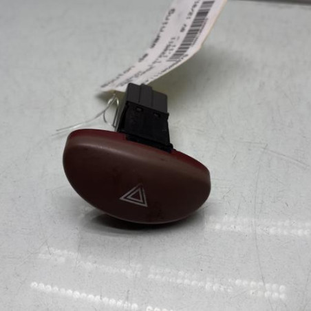 Bouton de warning PEUGEOT 206 Photo n°1