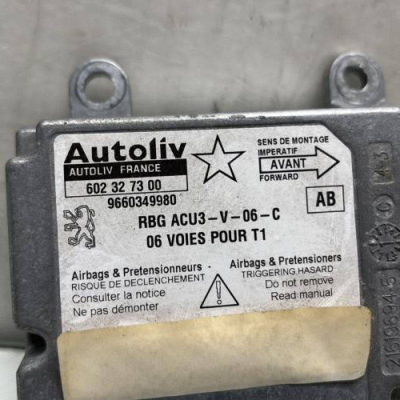Boitier air bag PEUGEOT 206+ Photo n°2