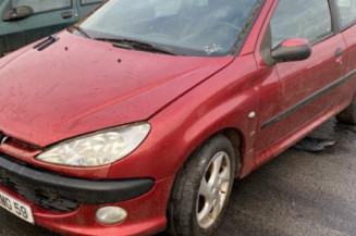 Pare choc avant PEUGEOT 206