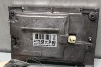 Ecran GPS PEUGEOT 208 1