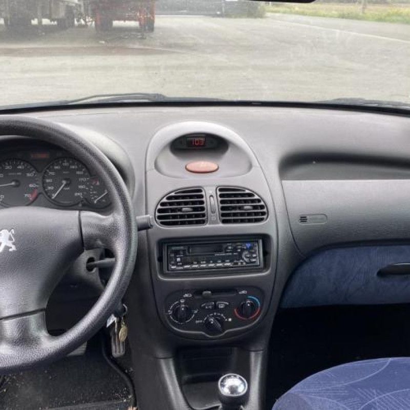Antenne PEUGEOT 206 Photo n°19