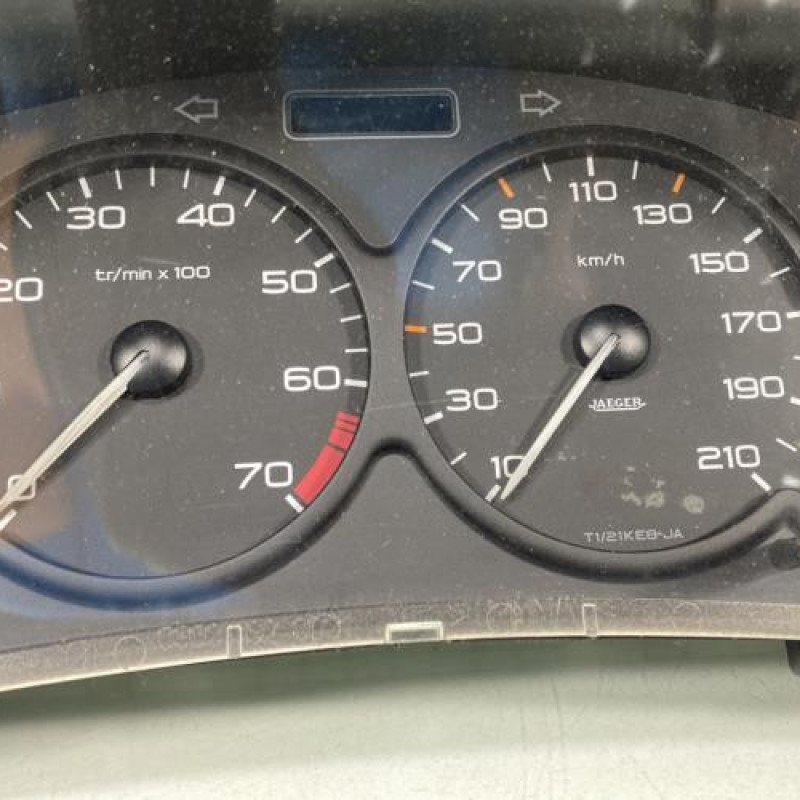 Compteur PEUGEOT 206 Photo n°3