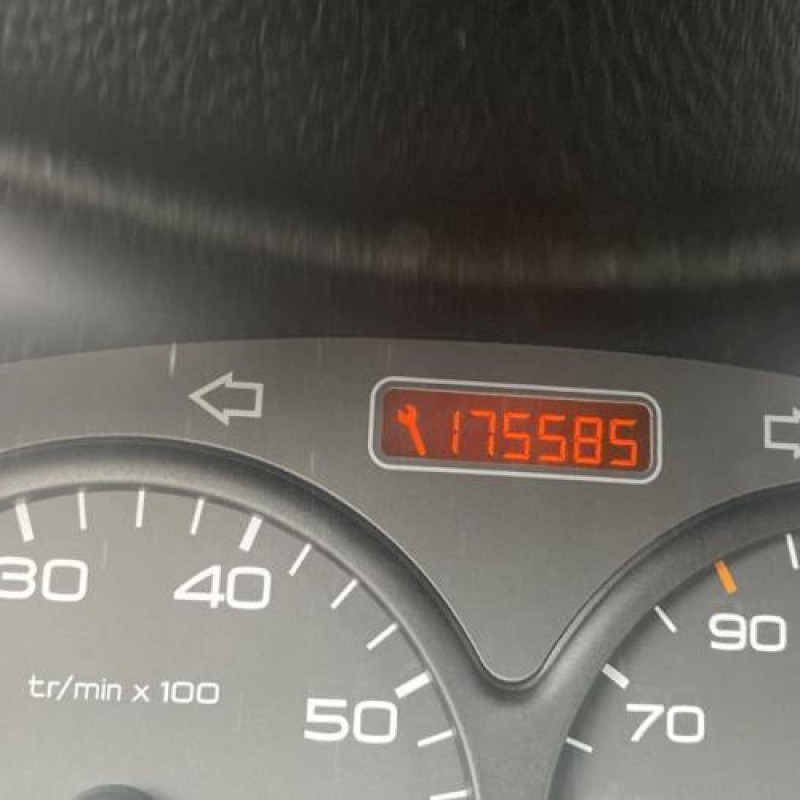 Compteur PEUGEOT 206 Photo n°16