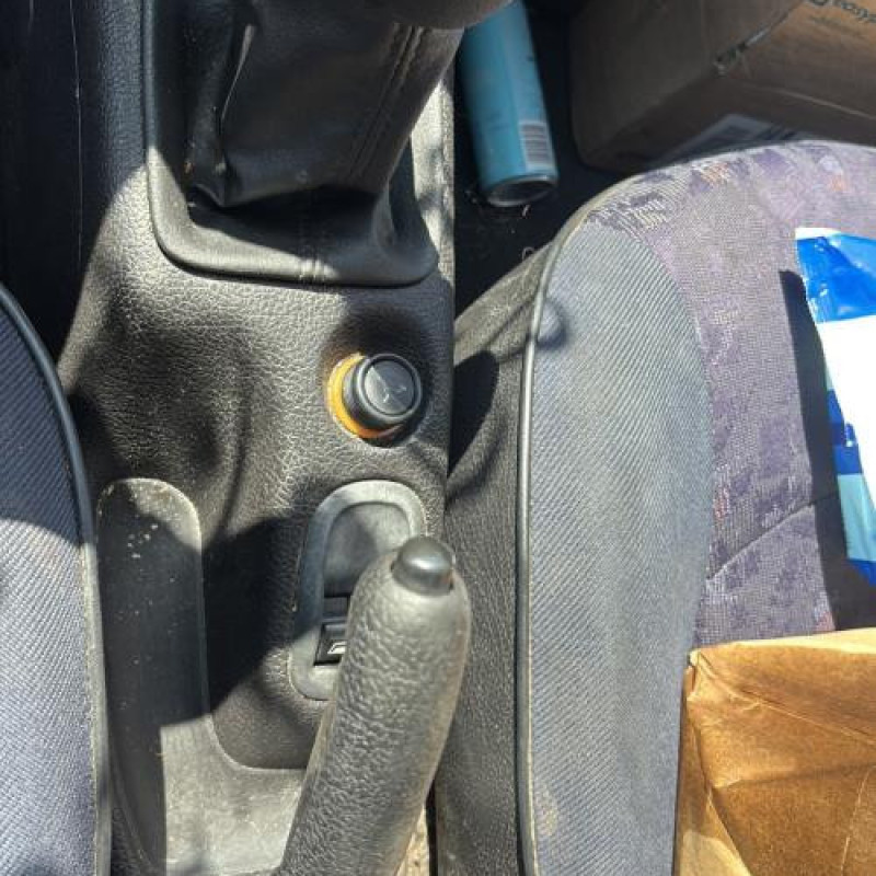 Boitier air bag PEUGEOT 206 Photo n°20