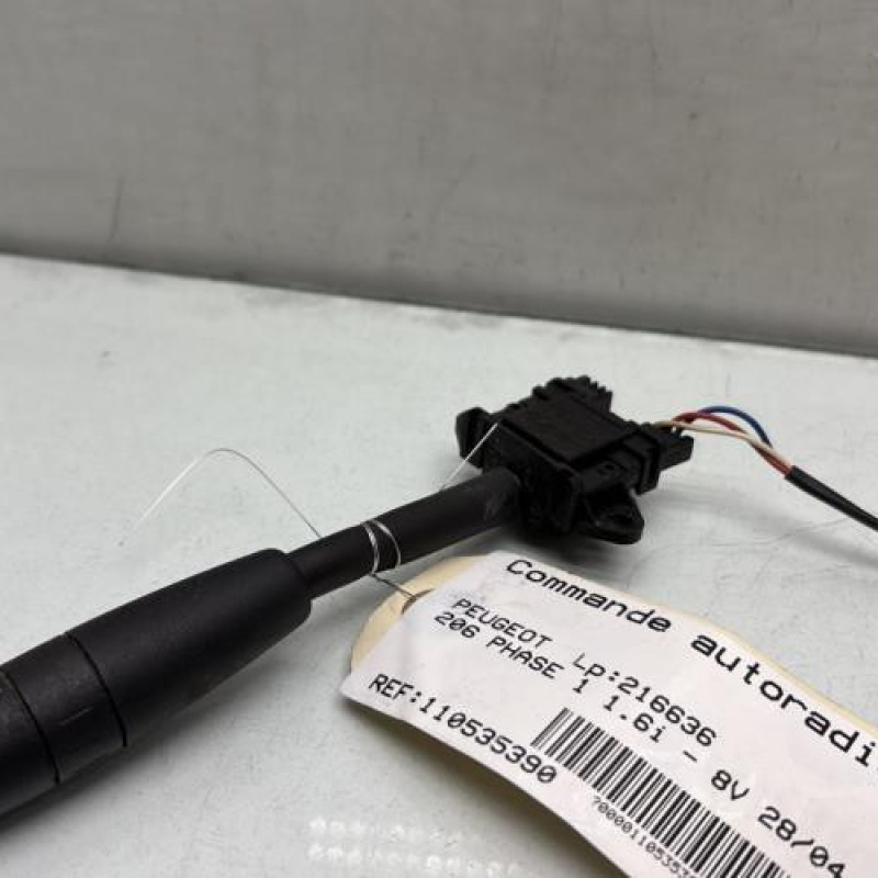 Commande autoradio PEUGEOT 206 Photo n°3