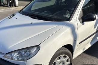 Optique avant principal gauche (feux)(phare) PEUGEOT 206
