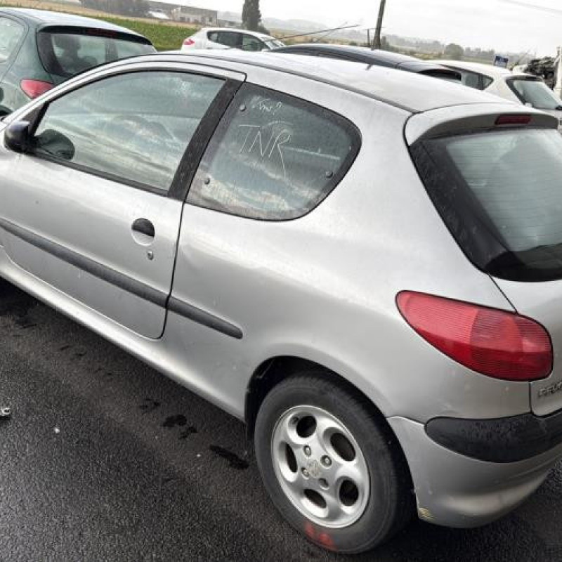 Bras essuie glace arriere PEUGEOT 206 Photo n°7