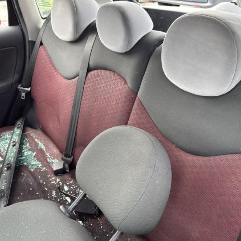 Vitre avant droit CITROEN C3 1 Photo n°15