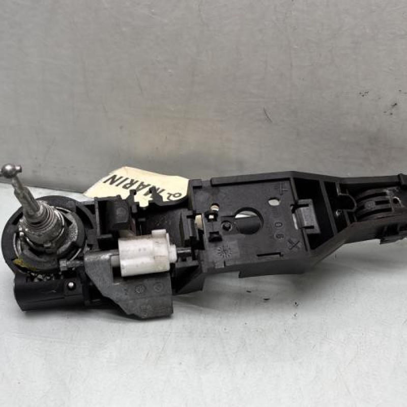 Poignee porte avant gauche RENAULT CLIO 3 Photo n°3