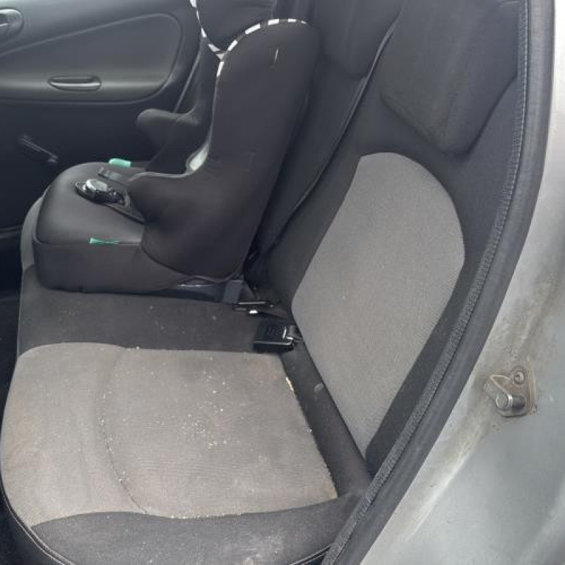 Porte avant droit PEUGEOT 206 Photo n°17