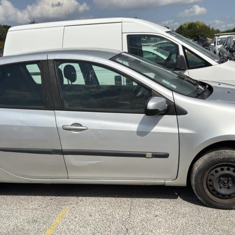 Neiman RENAULT CLIO 3 Photo n°8