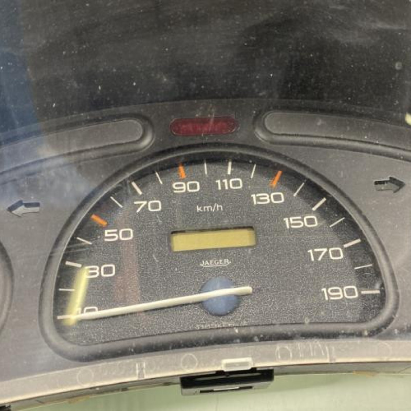 Compteur PEUGEOT 206 Photo n°2