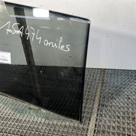 Vitre arriere droit VOLKSWAGEN GOLF 4