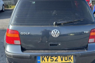 Vitre arriere droit VOLKSWAGEN GOLF 4