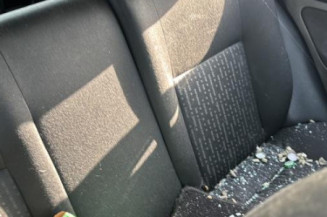 Vitre arriere droit VOLKSWAGEN GOLF 4