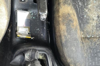 Vitre arriere droit VOLKSWAGEN GOLF 4