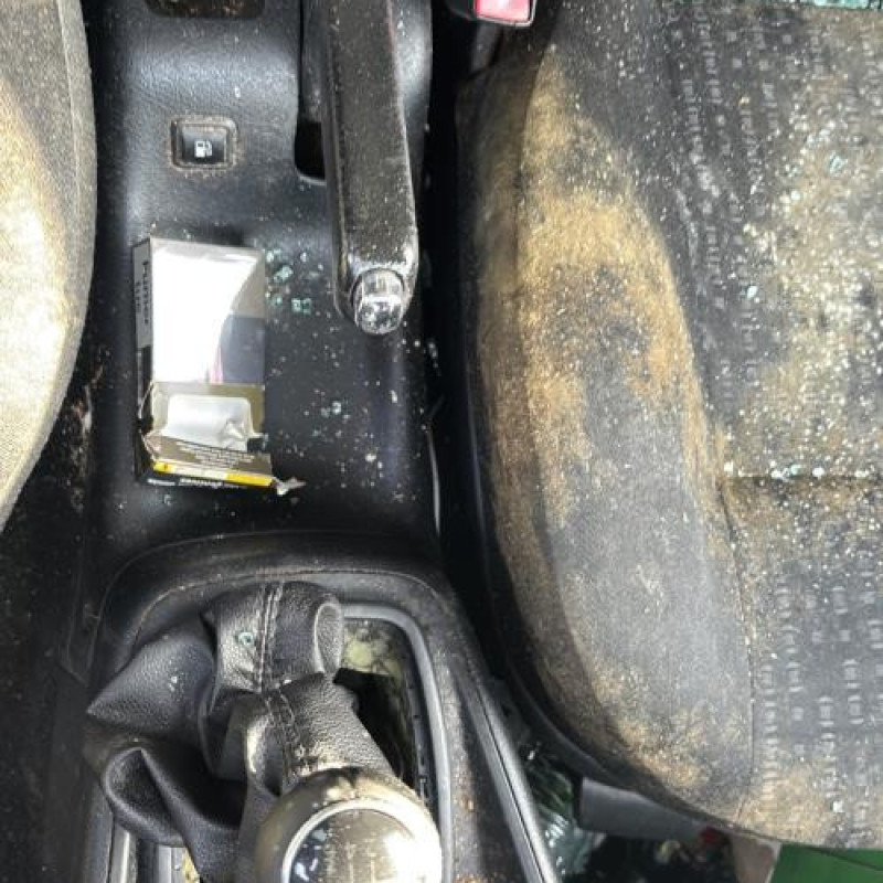 Vitre arriere droit VOLKSWAGEN GOLF 4 Photo n°18