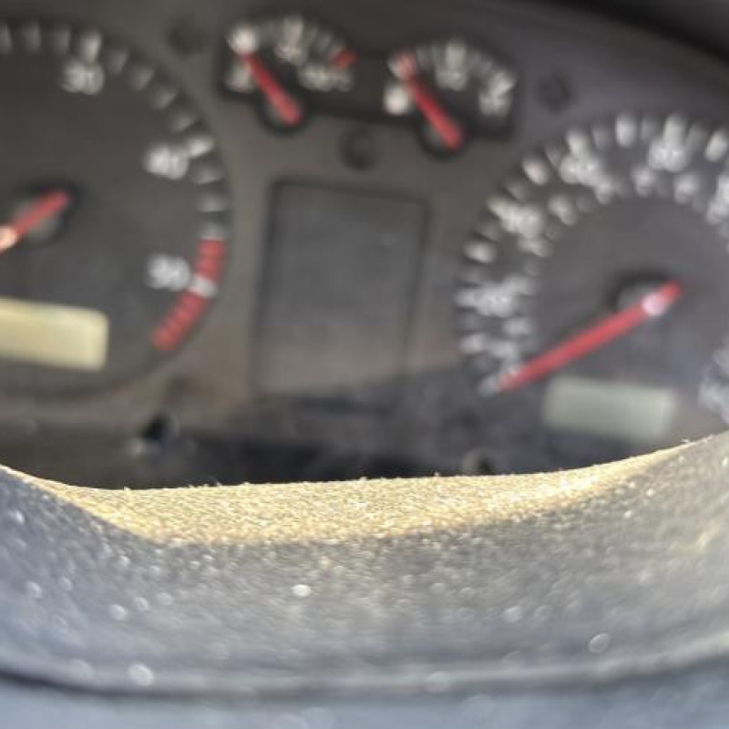 Vitre arriere droit VOLKSWAGEN GOLF 4 Photo n°20