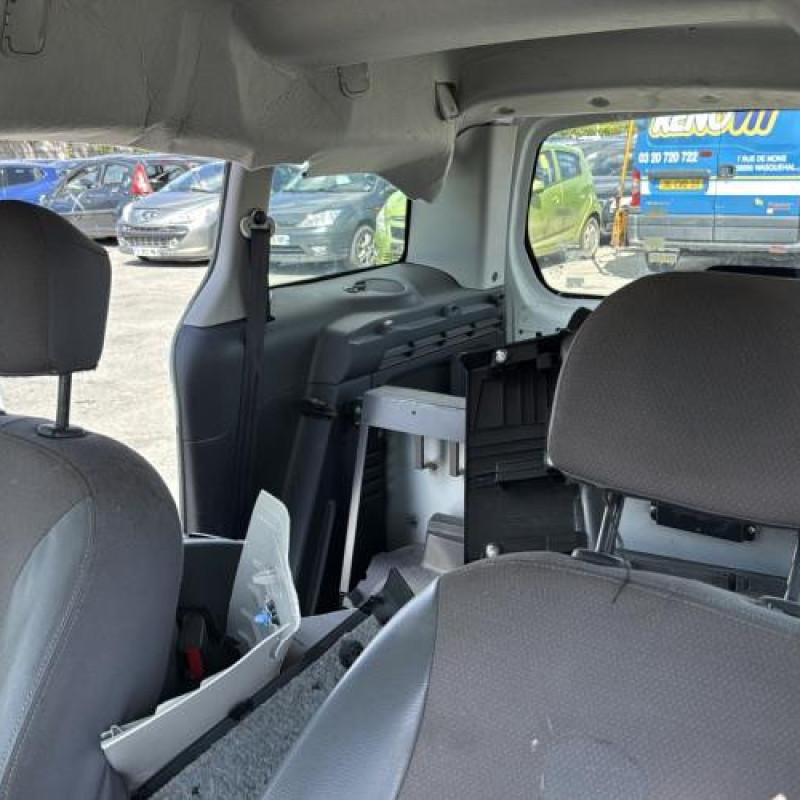 Renfort pare choc arriere (traverse) PEUGEOT PARTNER 2 Photo n°18