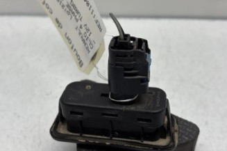 Bouton de coffre RENAULT CLIO 4