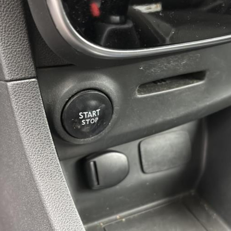 Renfort pare choc arriere (traverse) RENAULT CLIO 4 Photo n°19