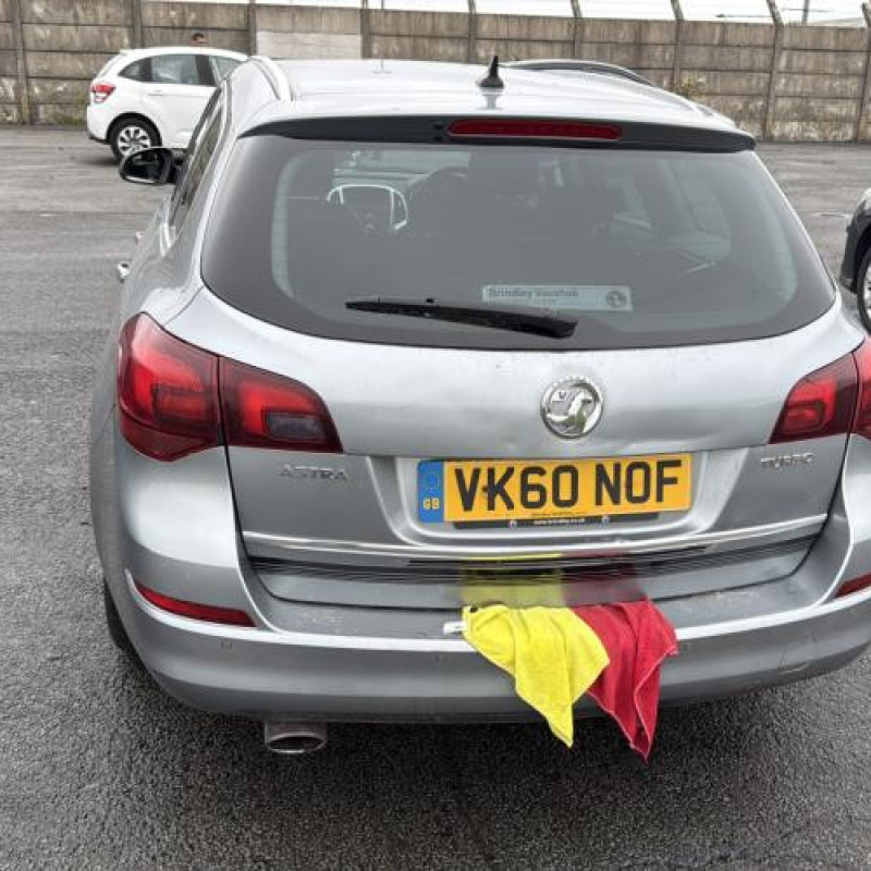 Porte avant droit VAUXHALL ASTRA H Photo n°12