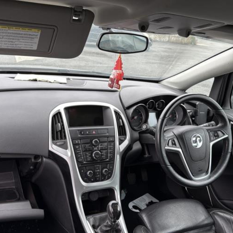 Porte avant droit VAUXHALL ASTRA H Photo n°19