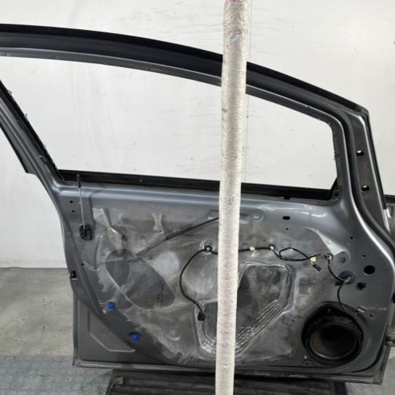 Porte avant gauche VAUXHALL ASTRA H Photo n°6