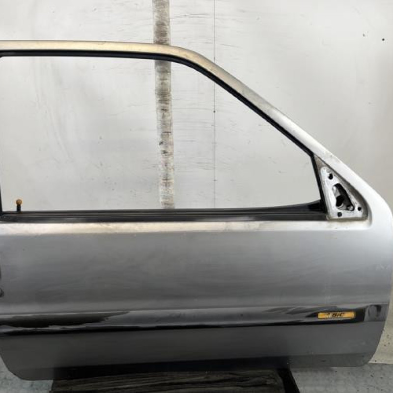 Porte avant droit CITROEN SAXO Photo n°1