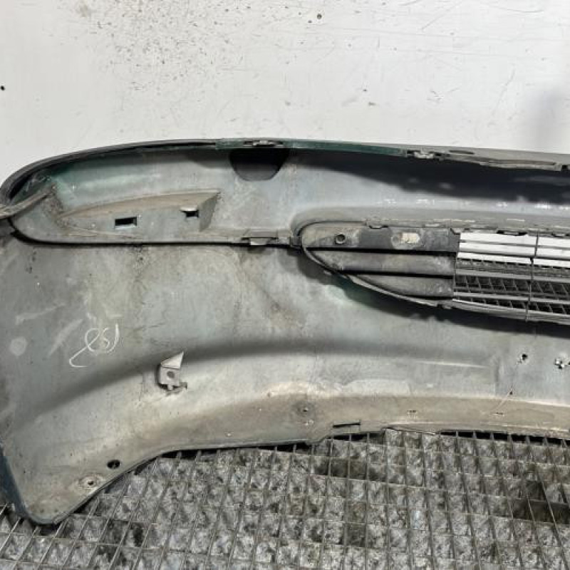 Pare choc avant PEUGEOT 206 Photo n°6