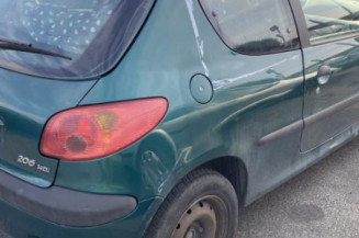 Pare choc avant PEUGEOT 206